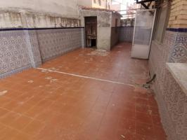 Vivienda 3 dormitorios buena zona con patio y terraza ! photo 0