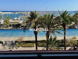🏖️ Exclusivo piso en primera línea de playa – Frente al Club Náutico de Torrevieja 🛥️ photo 0