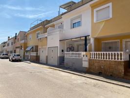 PRECIOSO BUNGALOW EN LA ZONA MAS PRESTIGIOSA Y MODERNA DE BENFERRI. LA PROPIEDAD ES FANTÁSTICA, EN L photo 0