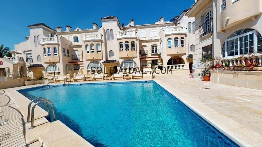 PISO CON GARAJE Y PISCINA PRIMERA LÍNEA DE PLAYA photo 0