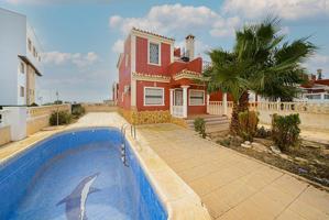 CHALET INDEPENDIENTE EN ORIHUELA COSTA photo 0