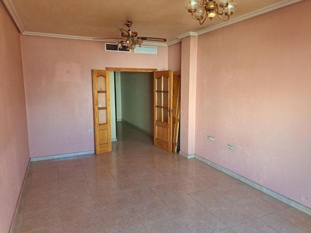 VIVIENDA DE BANCO EN ALMORADÍ photo 0