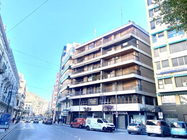 ¡OPORTUNIDAD ÚNICA! Vive en un espectacular piso de 150 m² con unas increíbles vistas a la Glorieta photo 0