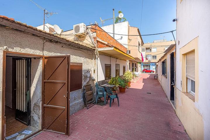 VIVIENDA DE BANCO EN DESAMPARADOS photo 0