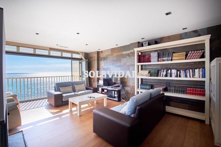 Ático Dúplex de Lujo con Vistas Panorámicas al Mar – Primera Línea en Torrevieja photo 0