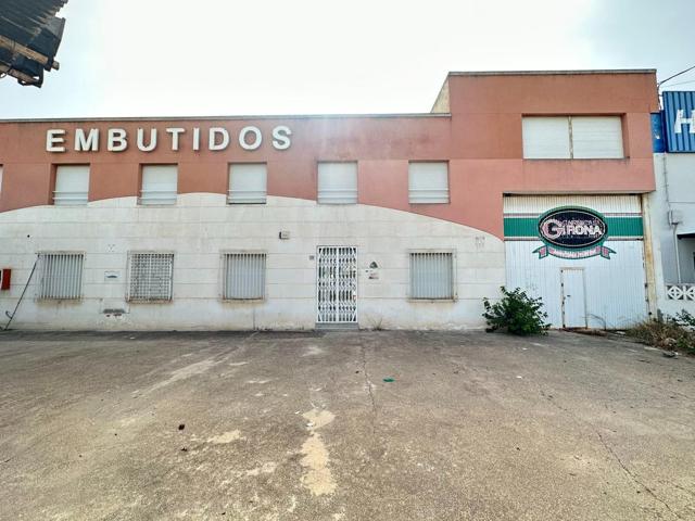 NAVE INDUSTRIAL EN ALMORADÍ DE BANCO photo 0