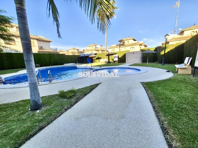 🏡 Chalet con Parcela y Piscina Comunitaria en Lomas de Cabo Roig – Orihuela Costa photo 0