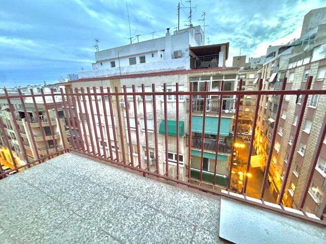 PISO EN PLENO CENTRO DE ORIHUELA photo 0