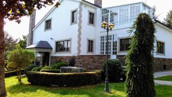 Villa En venta en Lugo photo 0