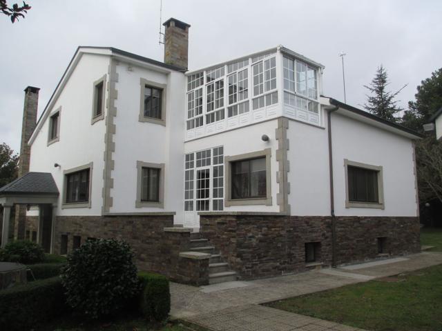 Villa En venta en Lugo photo 0