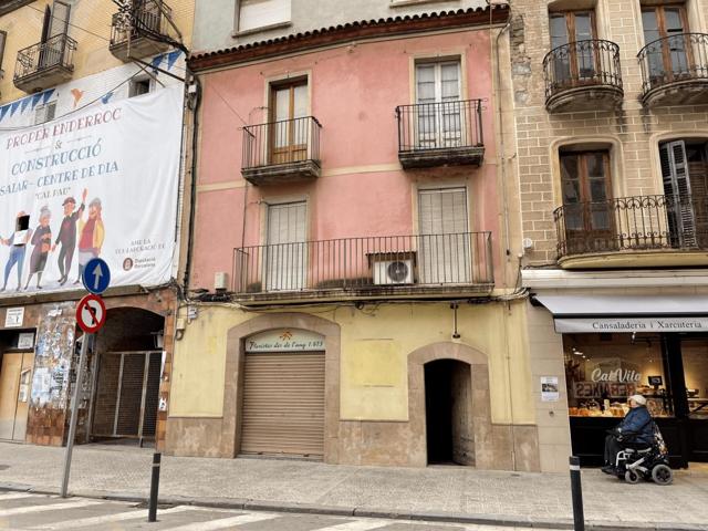 Edificio en Súria photo 0