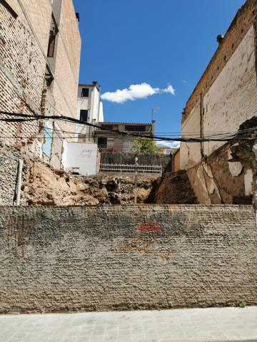 Terreno para edificar en pleno Centro de Sallent photo 0