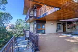 Exclusividad y Comfort: Dos Chalets Únicos con Vistas Espectaculares en Manresa photo 0