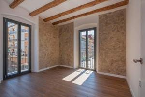 ¿Buscas un piso céntrico y con encanto? photo 0