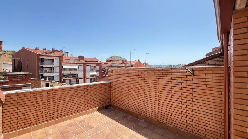 DÚPLEX CON TERRAZA photo 0