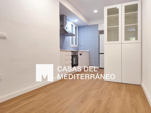 ACOGEDOR PISO DE 2 DORMITORIOS Y 2 BAÑOS RECIÉN REFORMADO EN EL CORAZÓN DE VALENCIA photo 0