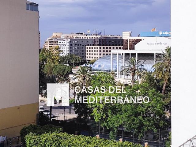 ACOGEDORA VIVIENDA EN EL ENSANCHE JUNTO AL JARDÍN DEL TURIA Y PALAU DE LA MÚSICA photo 0