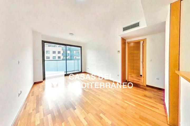 ACOGEDORA VIVIENDA DE 1 DORMITORIO EN EL BARRIO DE NOU BENICALAP SIN COMISIÓN DE INMOBILIARIA photo 0