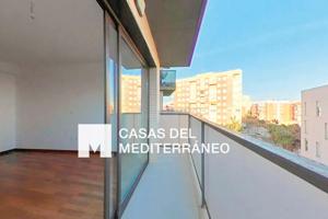 ACOGEDORA VIVIENDA DE 2 DORMITORIOS Y 1 BAÑO EN EL BARRIO DE NOU BENICALAP photo 0