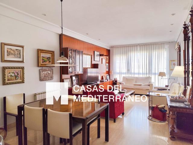VIVIENDA DE 4 DORMITORIOS CON PLAZA DE GARAJE JUNTO A GRAN VÍA RAMÓN Y CAJAL. photo 0