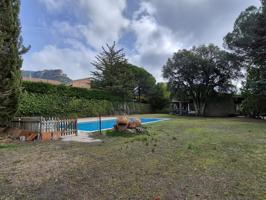 TORRE 400 m2 CON PARCELA TOTALMENTE PLANA DE 2.700 m2 EN MATADEPERA photo 0