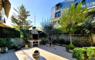 MAGNIFICA CASA DE 230 m2 CON 3 HAB DOBLES Y GRAN ESTUDIO 55 m2 photo 0