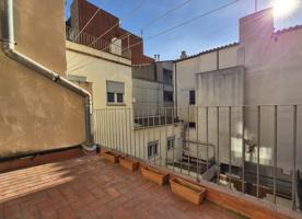 MAGNIFICA CASA DE 270 m2 AL CARRER VOLTA photo 0