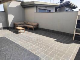 ÁTICO CON TERRAZA 22 m2 A PIE DE COMEDOR Y PISCINA COMUNITARIA EN LA ESTACIO EST photo 0