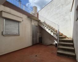 CASA DE 7 METROS DE FACHADA Y 155 m2 AL LADO DE LA NOVA ELECTRA photo 0