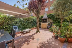 CASA UNIFAMILIAR DE 234 m² CALLE ANTONI TORRELLA AL LADO CAP OEST photo 0