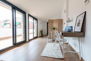 DUPLEX OBRA NOVA AMB TERRAZA DE 30 m2 A SANT PERE CARRER CATALUNYA photo 0