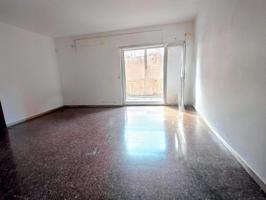 DE 90 m2 DE 4 HAB CON ASCENSOR EN CAN PARELLADA TERRASSA!!! photo 0