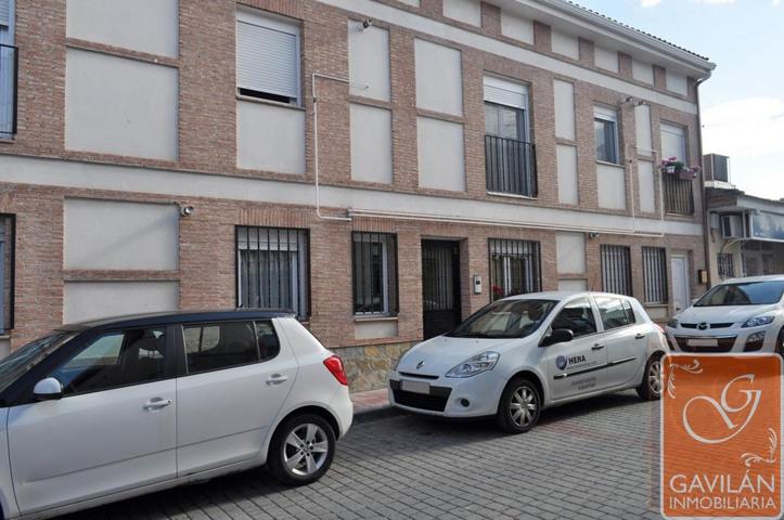 Dúplex en venta en Alalpardo de 64 m2 photo 0