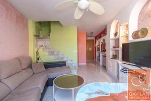 Piso en venta en Cobeña de 76 m2 photo 0