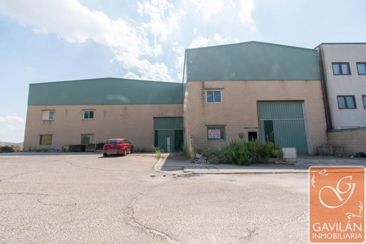 Nave Industrial en venta en Camarma de Esteruelas de 1017 m2 photo 0
