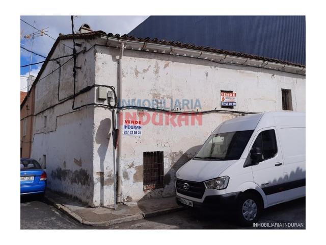 Casa En venta en Navalmoral De La Mata photo 0
