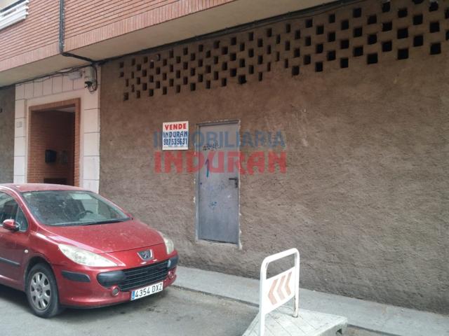 Local En venta en Navalmoral De La Mata photo 0