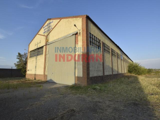 Industrial En venta en Navalmoral De La Mata photo 0