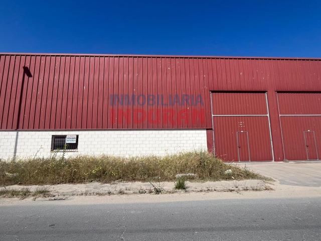 Industrial En venta en Navalmoral De La Mata photo 0