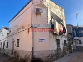 Casa En venta en Millanes photo 0