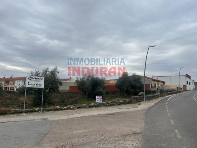 Terreno Urbanizable En venta en Peraleda De La Mata photo 0