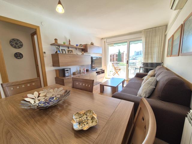 Comarruga Centro: ¡Para vivir con todos los servicios! photo 0