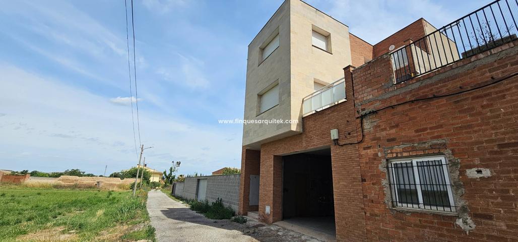 CASA con Ascensor en TERMENS photo 0