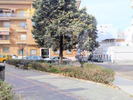 Local En venta en Badajoz photo 0