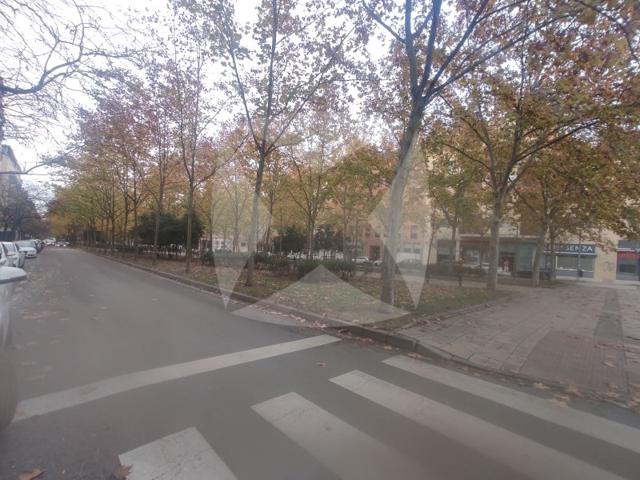 Local En alquiler en Cerro Del Viento, Badajoz photo 0