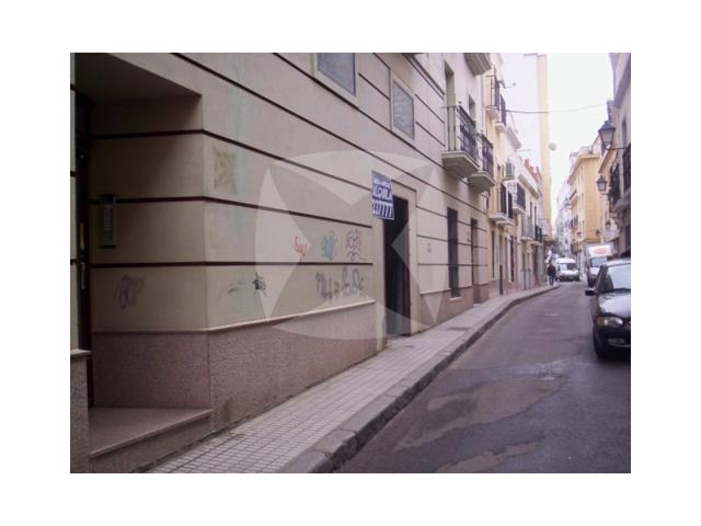Local En venta en Badajoz photo 0