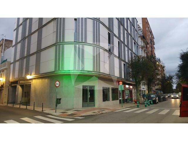 Local En alquiler en Badajoz photo 0