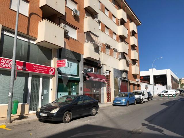 Local En alquiler en María Auxiliadora - Cerro Del Viento, Badajoz photo 0