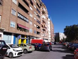 Local En venta en Badajoz photo 0