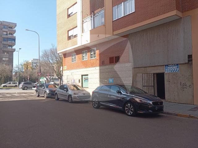 Local En alquiler en Valdepasillas, Badajoz photo 0